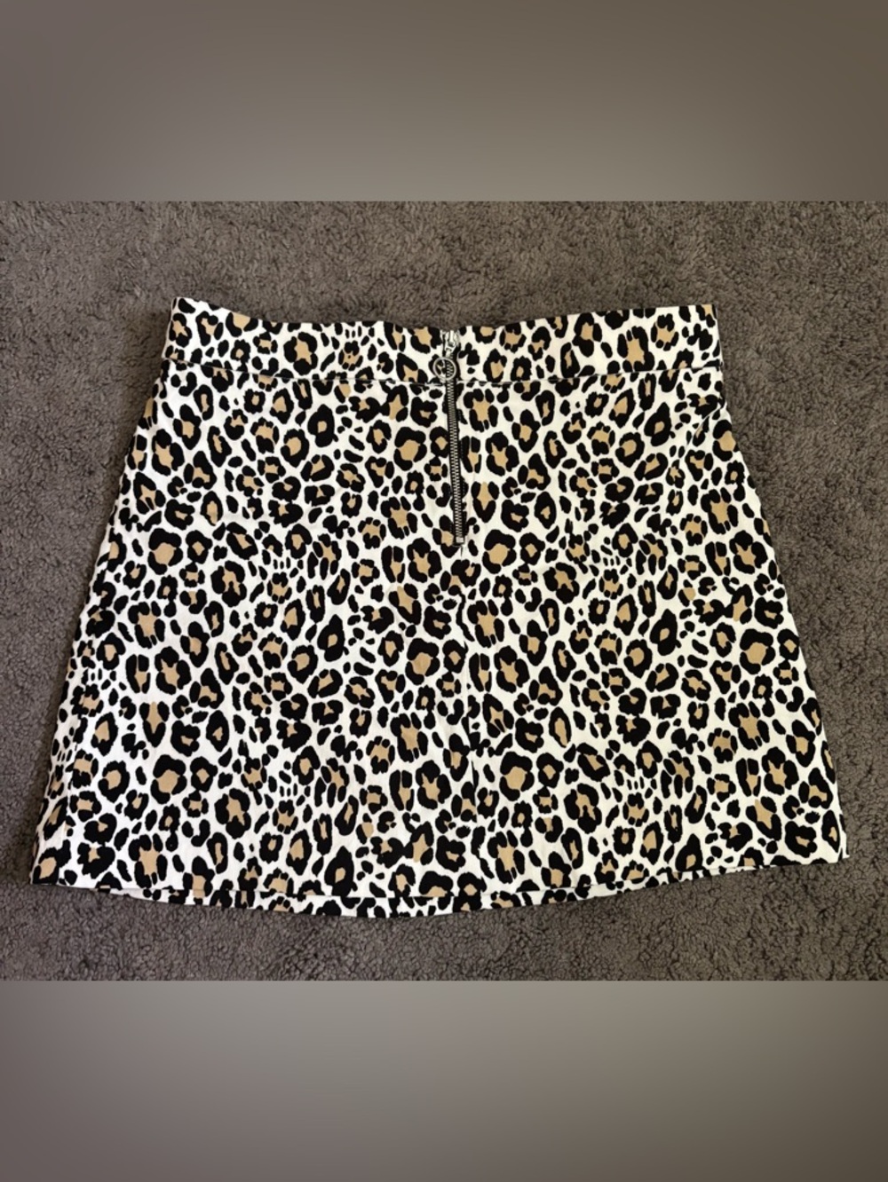 Joe B by Joe Benbasset Leopard Print Mini Skirt with Front Zip Sz M